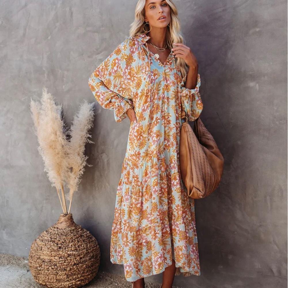 VICI SUTHERLAND FLORAL BOHO MAXI DRESS Relaxed Flowy Chiffon Size M